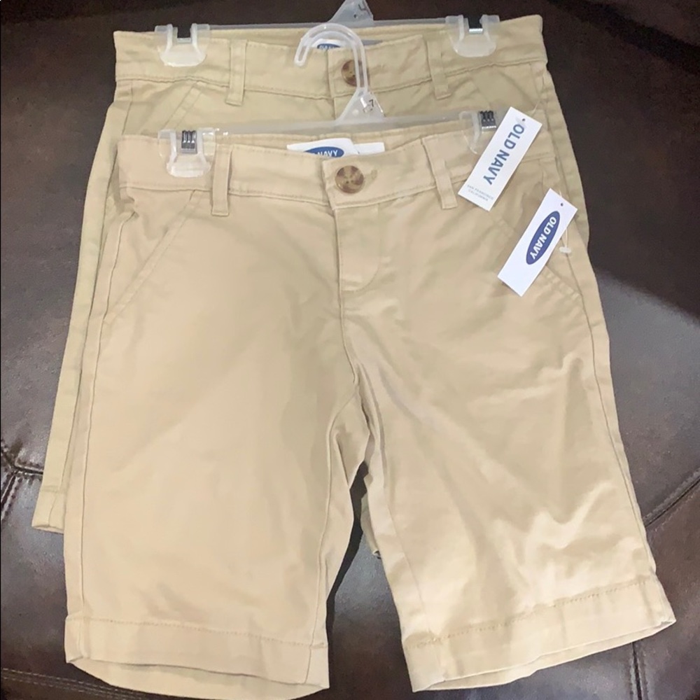 (2 pair) Girls old navy uniform shorts!